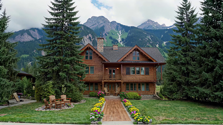 山林间木屋庭院全景 山林间木屋庭院全景