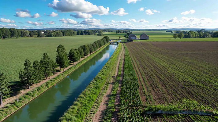 田园农田河流航拍全景 田园农田河流航拍全景