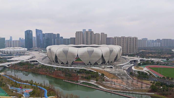 杭州钱江世纪城奥体中心体育馆与杭州之门