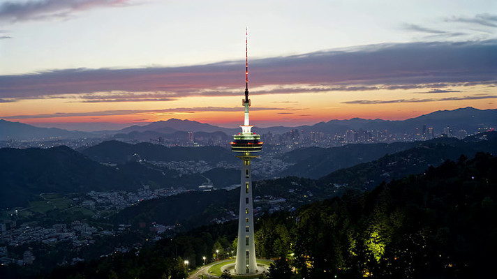 电视塔日落全景 电视塔日落全景