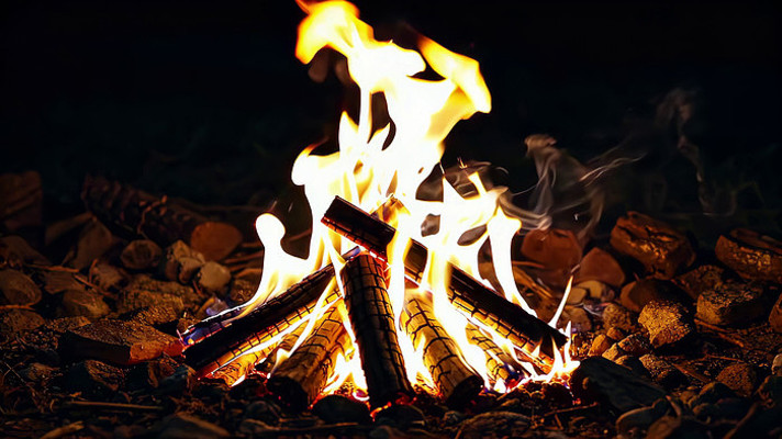 篝火燃烧特写素材 篝火燃烧特写素材