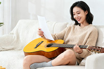 Ů�ӵ��������Ķ�ֽ��