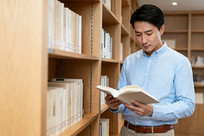 ������ͼ������ǰ�Ķ��鼮