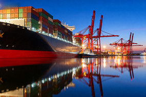 ���ּ�װ�����ҹ����Ӱ