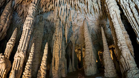 ��Ѩ������ʯ�����ز�