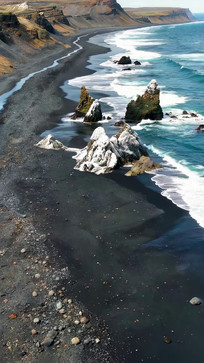 ��ɳ̲�����Ĵ�ʯ����