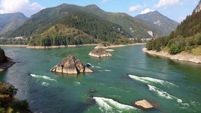 ����ɽ����Ȼ��⸩�