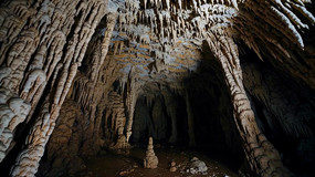 �ܶ��ڲ�����ʯ����