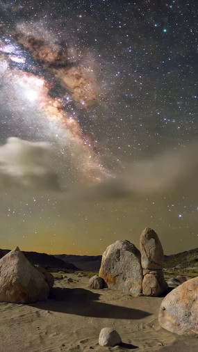 ɳĮ��ʯ�ǿ�ҹ��