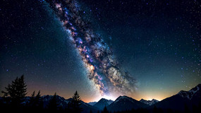 �ǿ��µ�ɽ��ҹ��