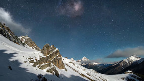 ѩɽ�ǿ�ҹ���ز�