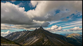 ��ɽ�ƺ���Ȼ���