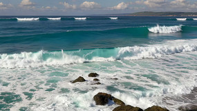 �����Ĵ򰶱߽�ʯ����