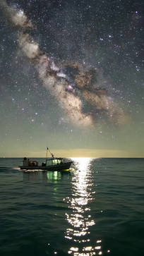 ���ϴ�ֻҹ�����Ӿ���