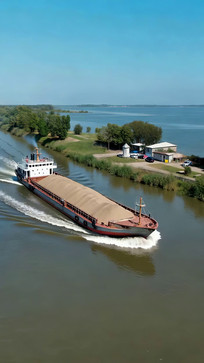 �����ӵ����п��и����