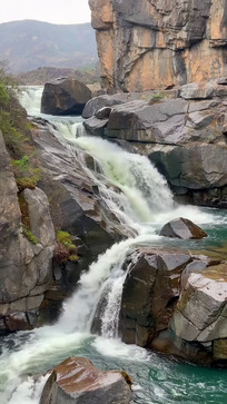 ɽ���ٲ���Ȼ����