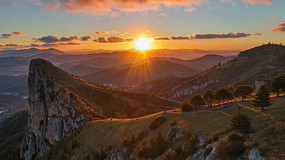 ɽ������ȫ�����