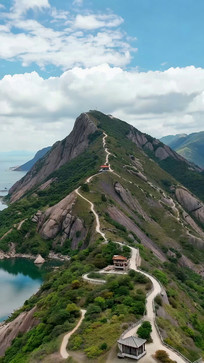 ɽ�͵�·�������ķ��