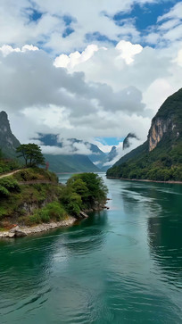 ɽˮ������Ȼ���