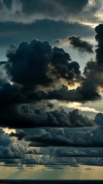 ����к������ƾ���