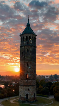 Ϧ���µĹ�����¥ȫ��