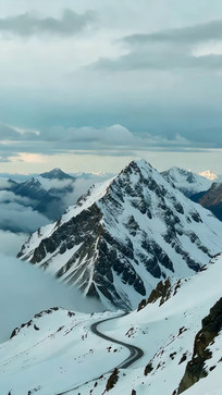 ѩɽ��·��Ȼ���