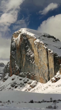 ѩɽ��Ȼ���