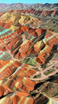 ��Ҵ�߲ʵ�ϼɽ������