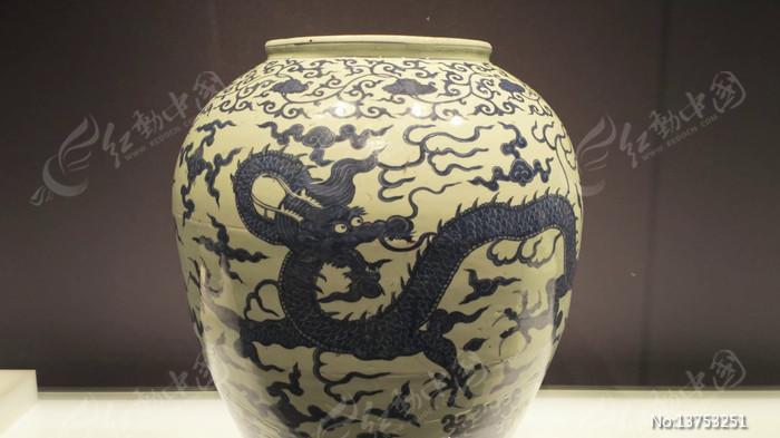 ���ջ�ɽ�����Ļ������չ�����ƹ�