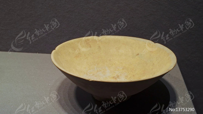 ���ջ�ɽ�����Ļ������չ���մ�