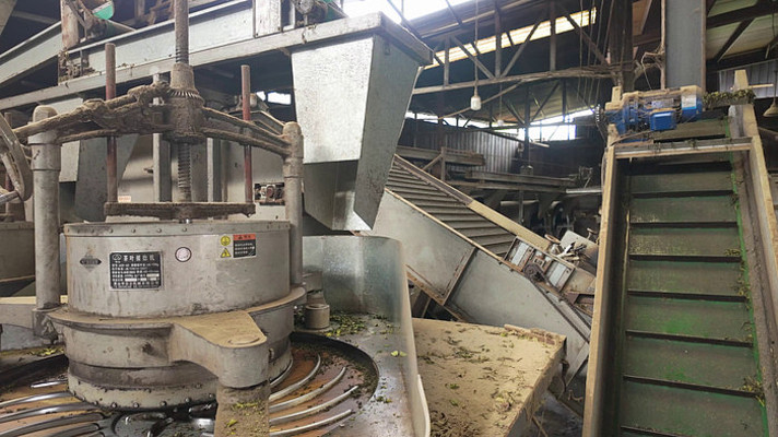 ��Ҷ�����ӹ���е�豸