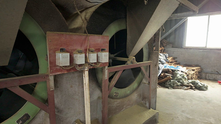 ��Ҷ�����ӹ���е�豸