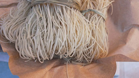 ������˿��д�ز�