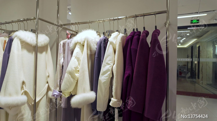 ����Ůװ���׳���չʾ