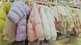 ��װ����еĶ�ʶ�ͯ���޷�