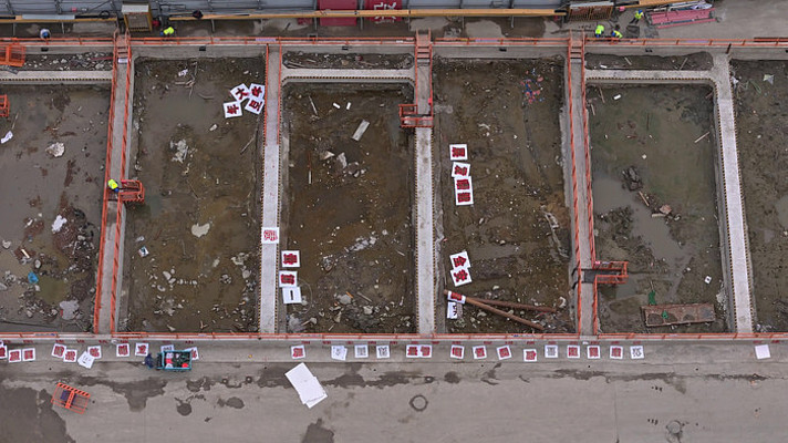 ���ݵ���3���߶�������ƽվʩ���ֳ�����