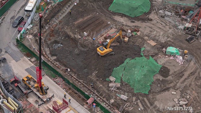 ���ݵ���3���߶�������ƽվʩ���ֳ�����