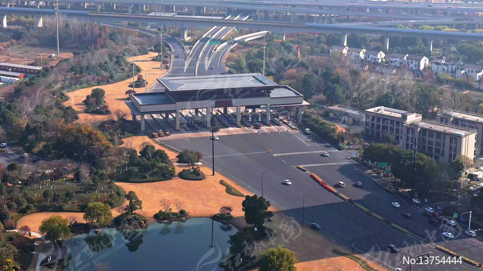 ������ƽ��ͨ�շ�վ