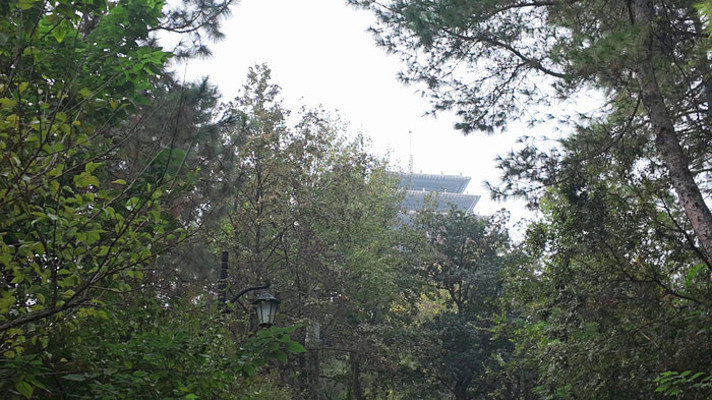 杭州临平区临平山树林掩映下的东莱阁 杭州临平区临平山树林掩映下的东莱阁