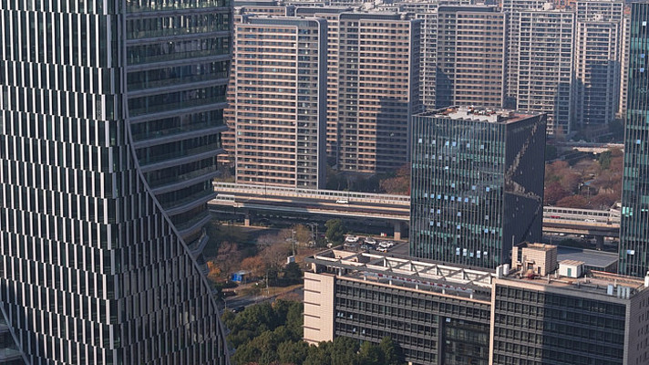 ������ƽ��÷�߼�·���ܱ߸�¥