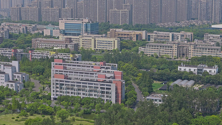 ������ɳ�㽭���̴�ѧ��ѧ¥����