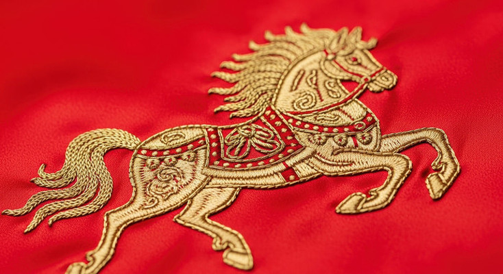 ��ɫ�׽�ɫ��������