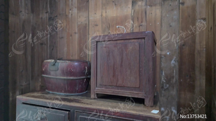 ������ʽľ������������