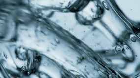 ��ɫ͸������Һ������