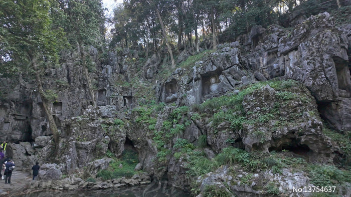 ������ʯ�߷���Ⱥ