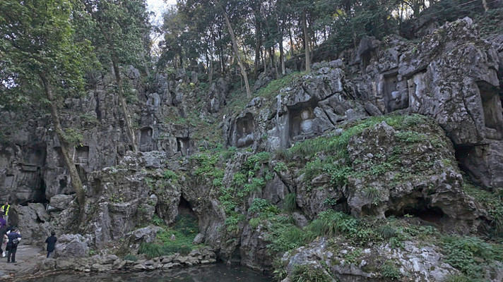 ������ʯ�߷���Ⱥ