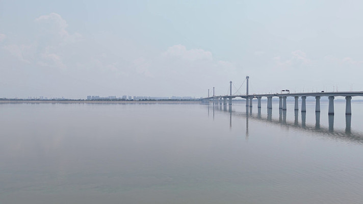 Ǯ�����������ź���