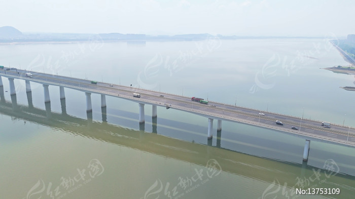 Ǯ�����������ź���