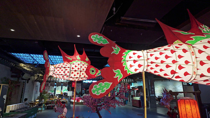 商场鲤鱼灯笼装饰 商场鲤鱼灯笼装饰