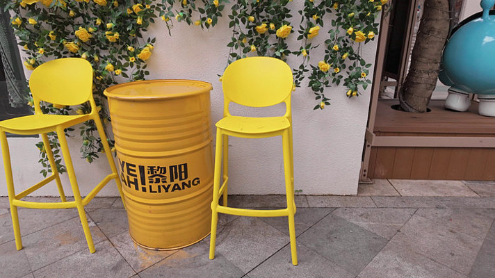 ��Ϫ�������Ͻֻ�ɫ��������Ͱװ�ξ���